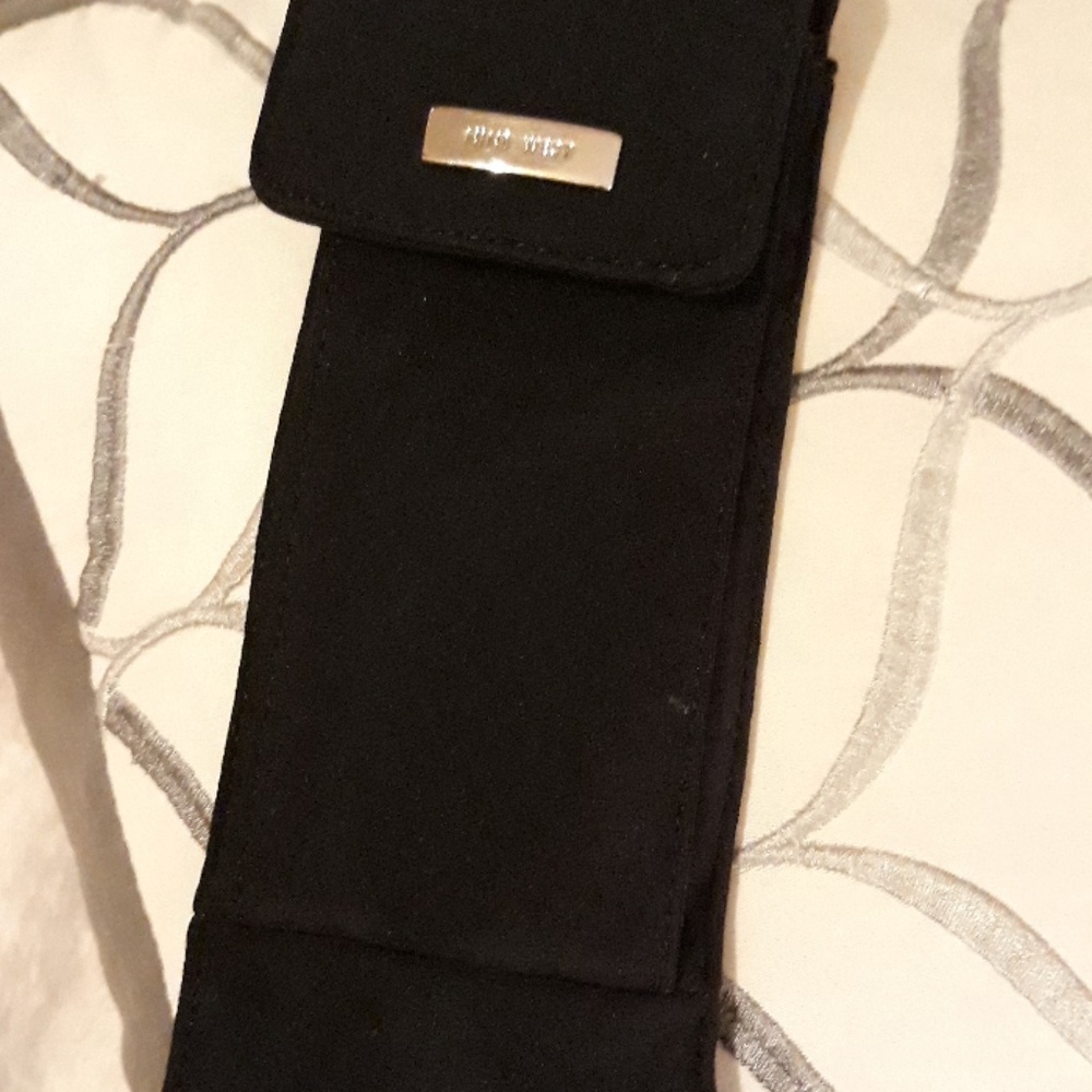Nine West canvas travel bag with cell phone pocket - Picture 3 of 3